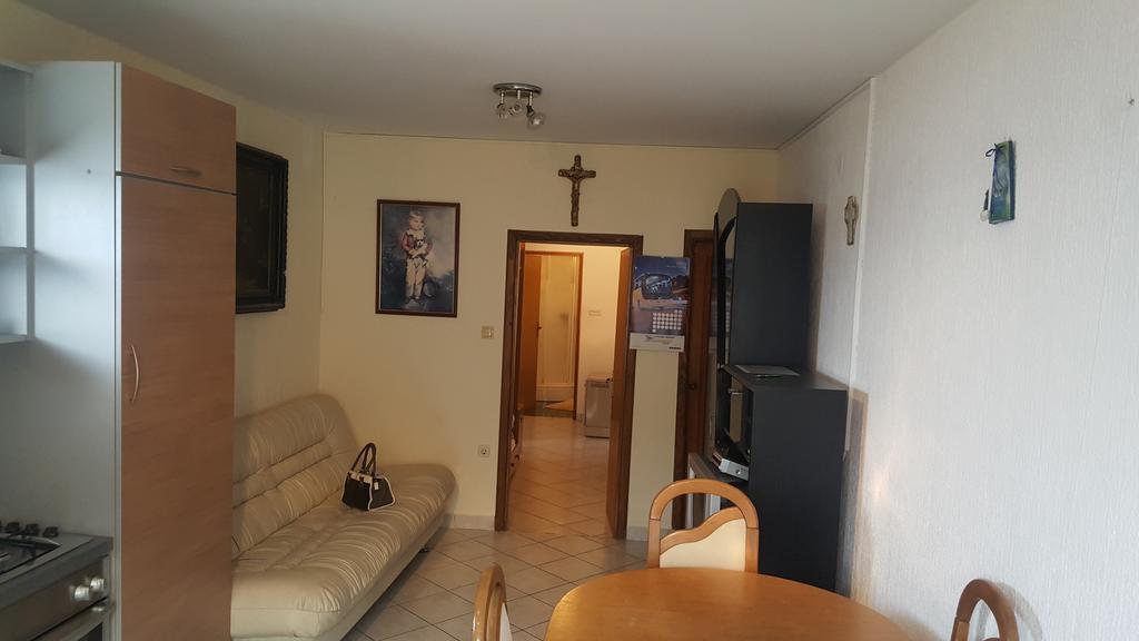 Apartment Matej セニ エクステリア 写真